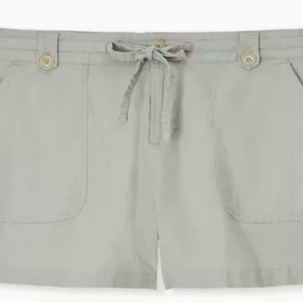 Torrid 5 Inch Pull-On Linen Blend Mid-Rise Short